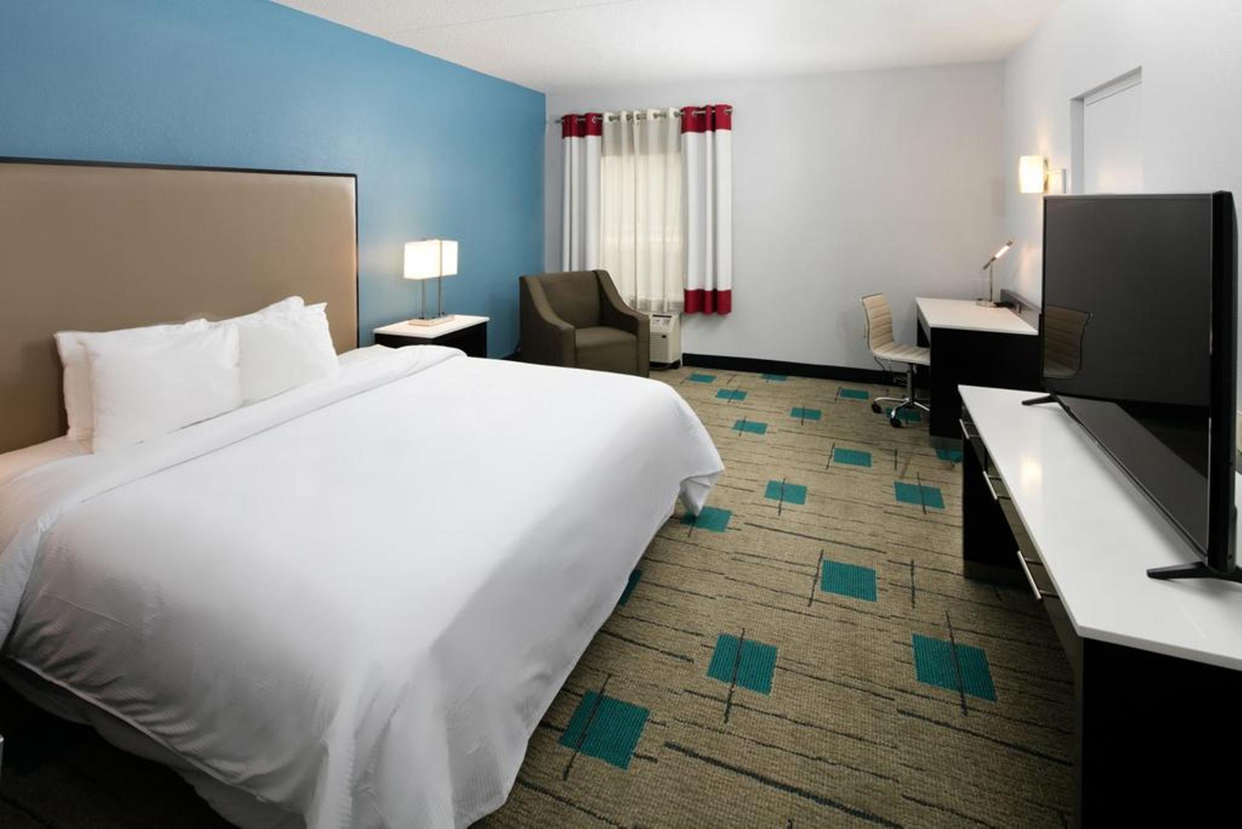 Hawthorn Extended Stay By Wyndham Чемберсберг Экстерьер фото