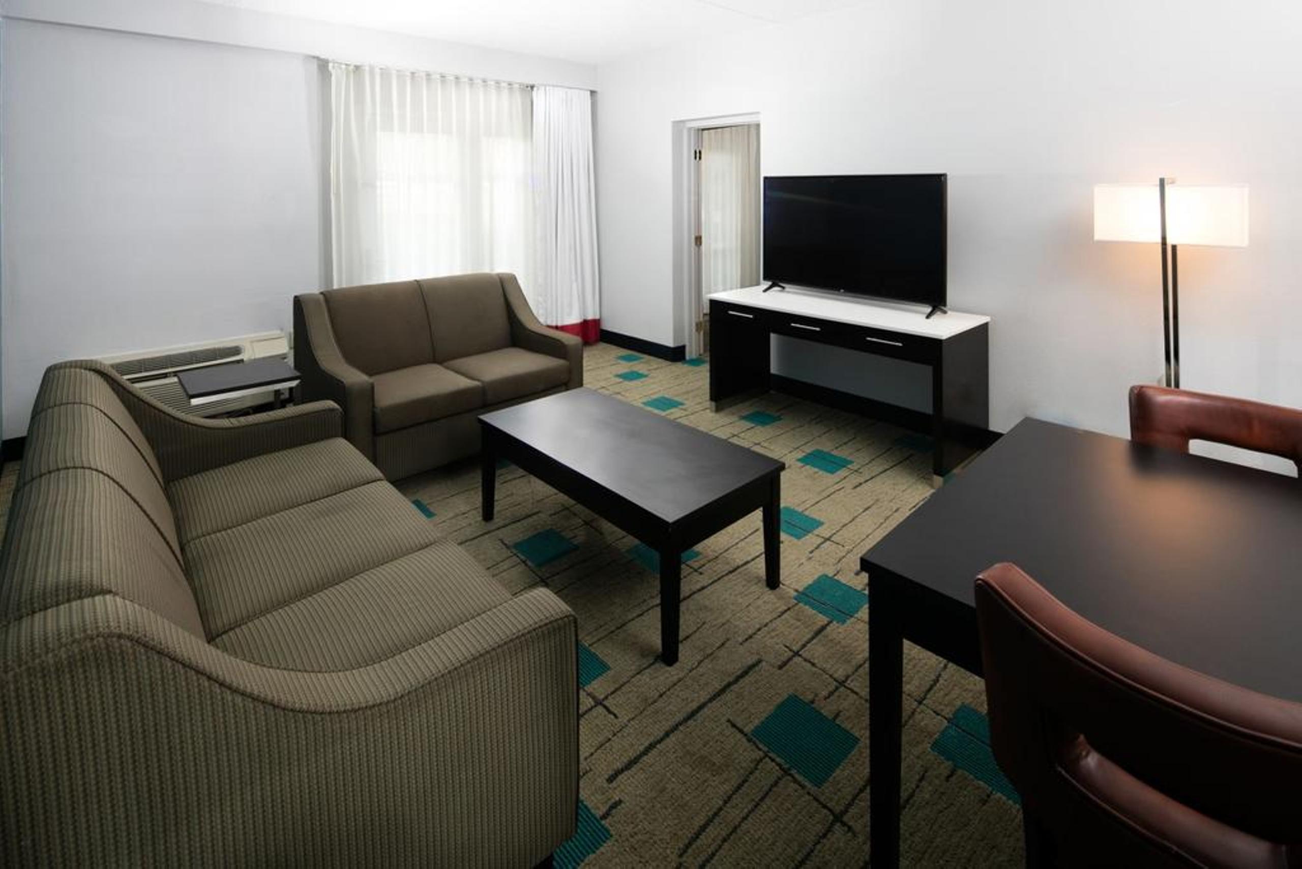 Hawthorn Extended Stay By Wyndham Чемберсберг Экстерьер фото