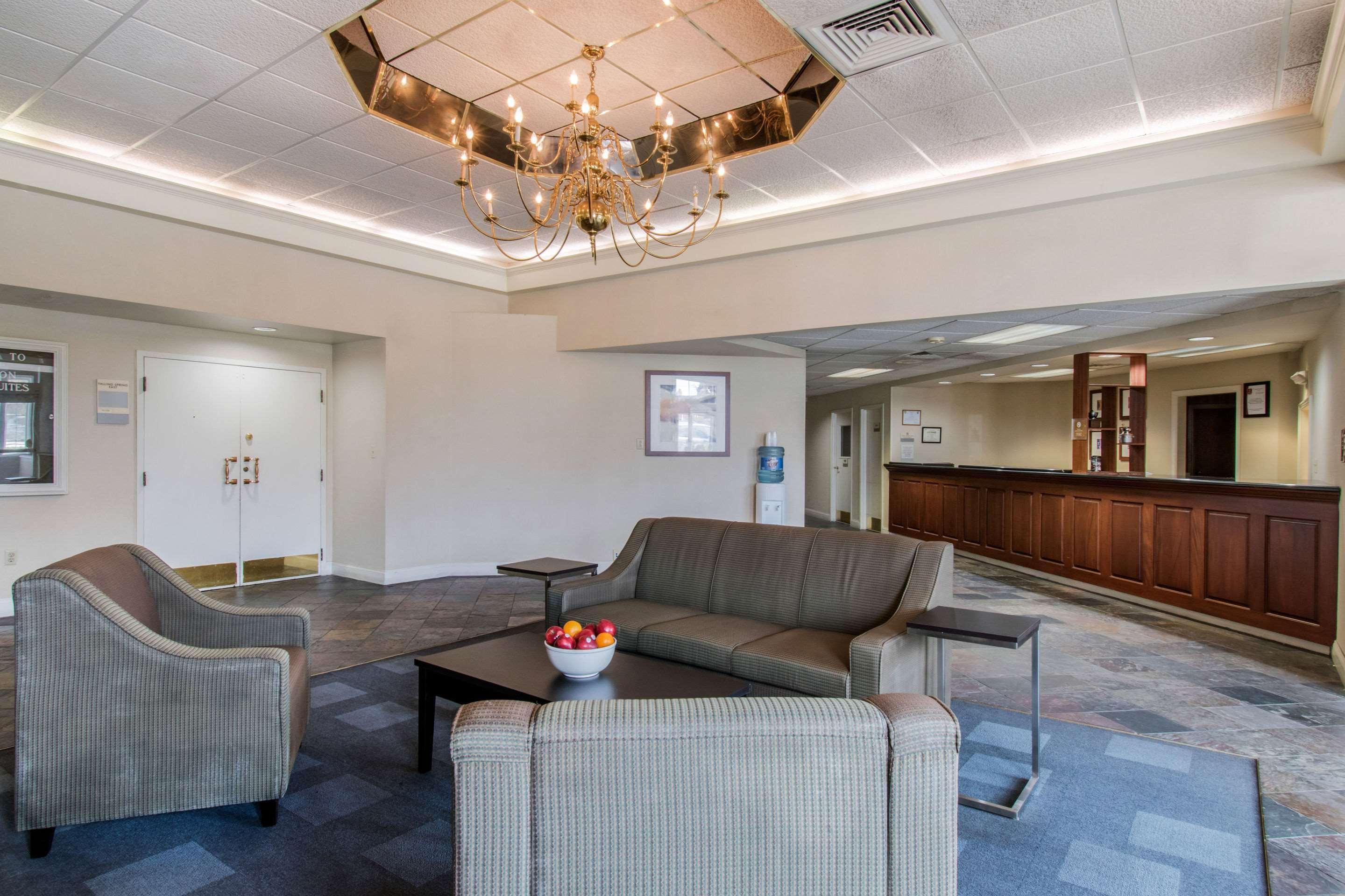 Hawthorn Extended Stay By Wyndham Чемберсберг Экстерьер фото