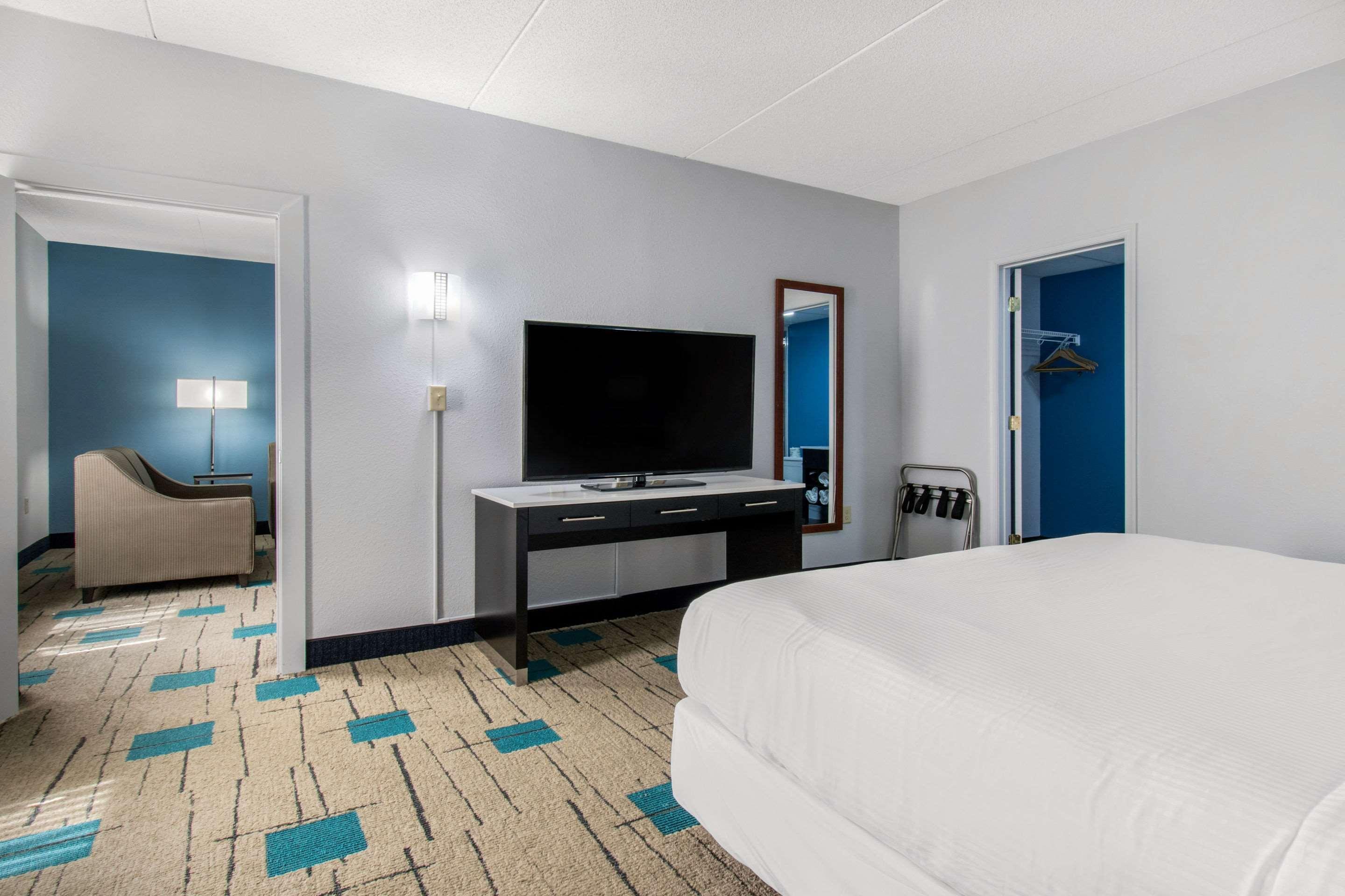 Hawthorn Extended Stay By Wyndham Чемберсберг Экстерьер фото